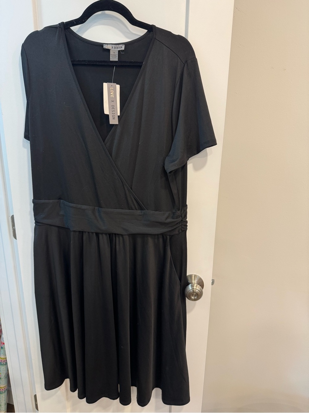 Love X Design Black Wrap Midi Dress stretch XL